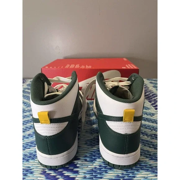 Nike Dunk HI Retro Australia Noble Green / White DD1399 300 Men's Size 9